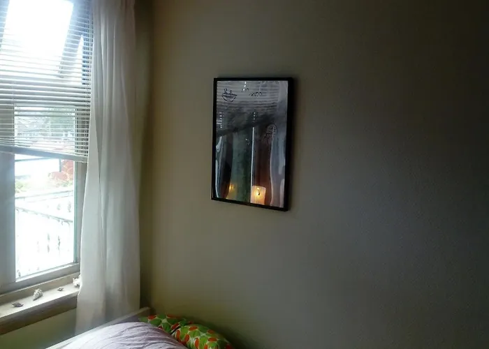 Room2B